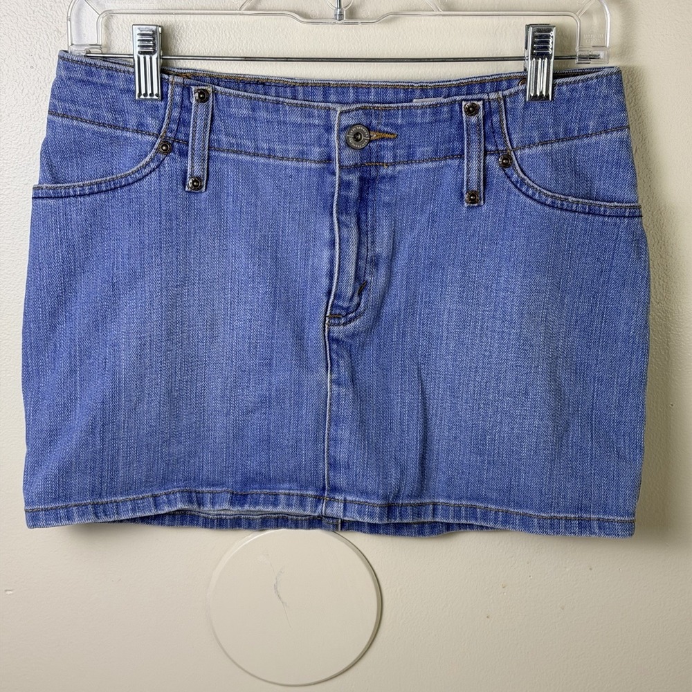 Y2K Levi's Low Rise Slouch Denim Skirt Size 28 Festival Summer Vintage Red Tab